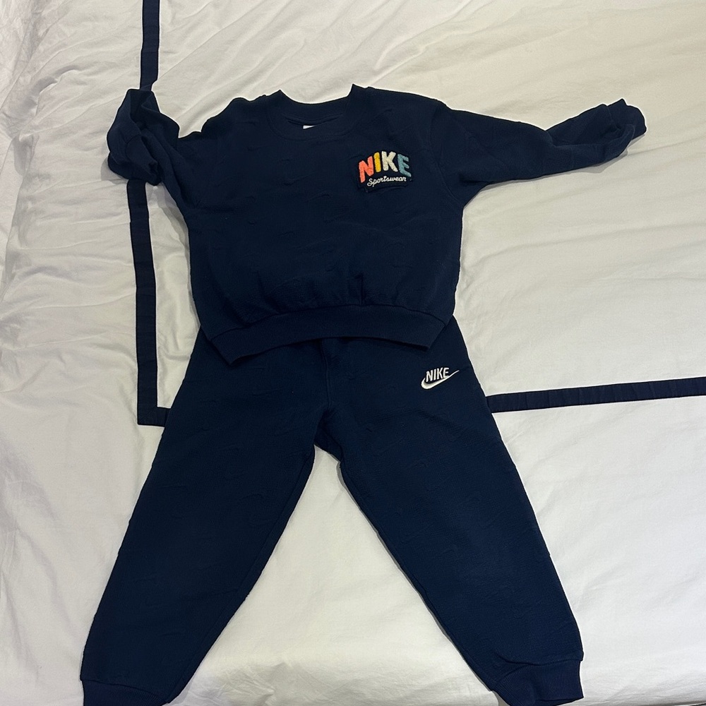 Nike Kids Navy Sweatpants & Sweatshirt Set